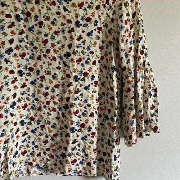 Zara Floral Top - Picture 4 of 11